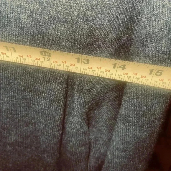 Beautiful Sweater Dress - Picture 5 of 5